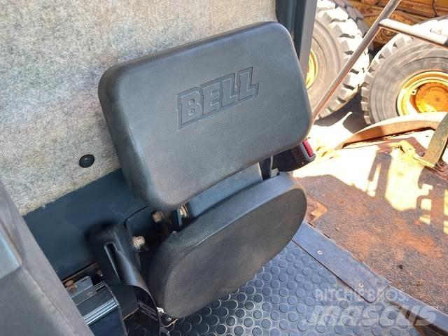 Bell B60E Dumper - Knickgelenk