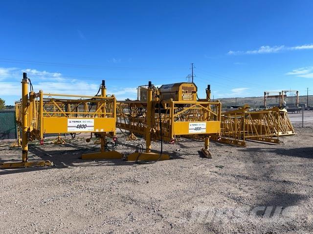 Bid-Well 4800 Strassenfertiger