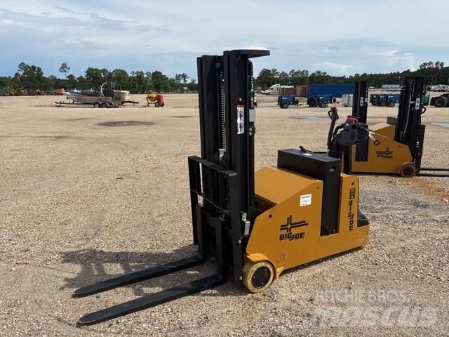 Big Joe CB-22 Zelfrijdende stapelaars