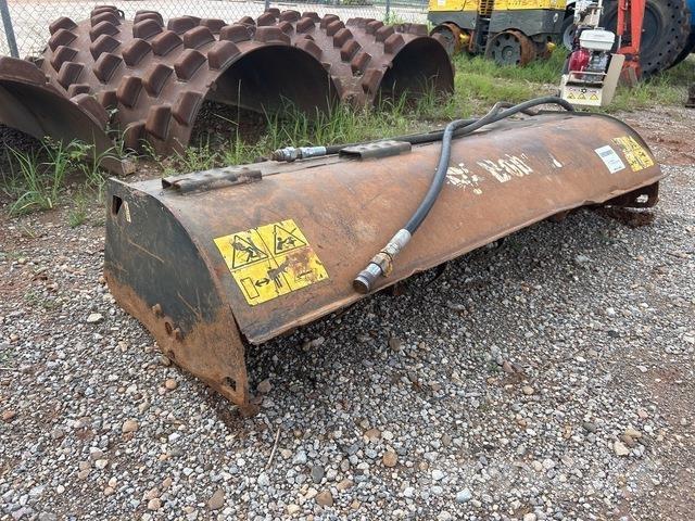 Bobcat  Motoreggen / Rototiller