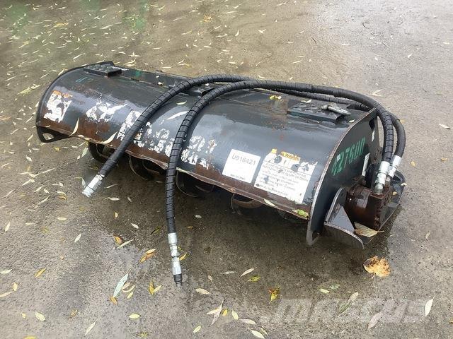 Bobcat  Motoreggen / Rototiller