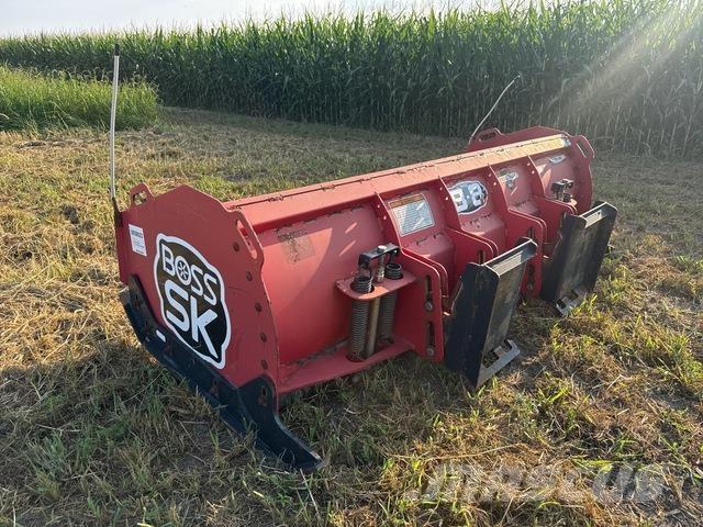 Boss  Schneeschilde und -pflüge