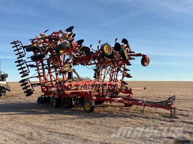 Bourgault 8810 Drillmaschinen