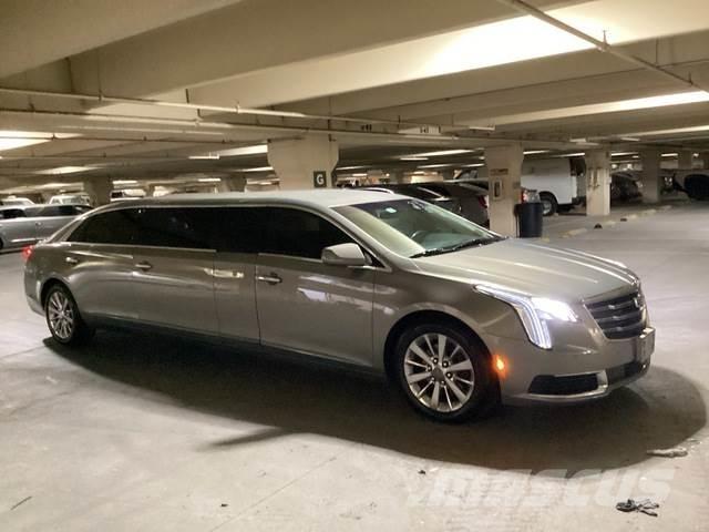 Cadillac XTS PKWs