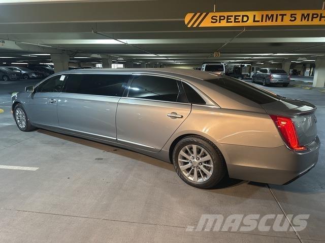 Cadillac XTS PKWs
