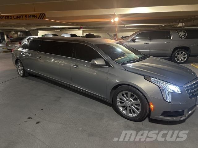 Cadillac XTS PKWs