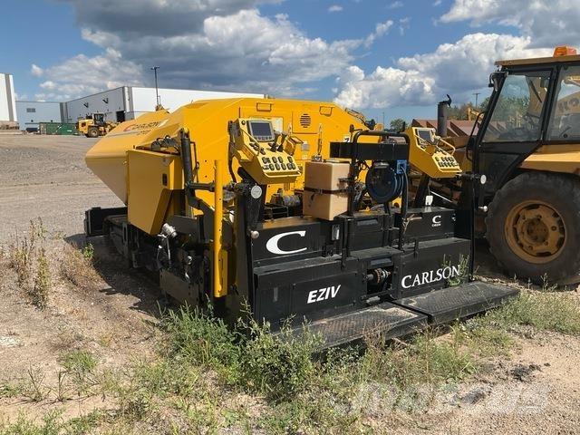 Carlson CP100 Strassenfertiger
