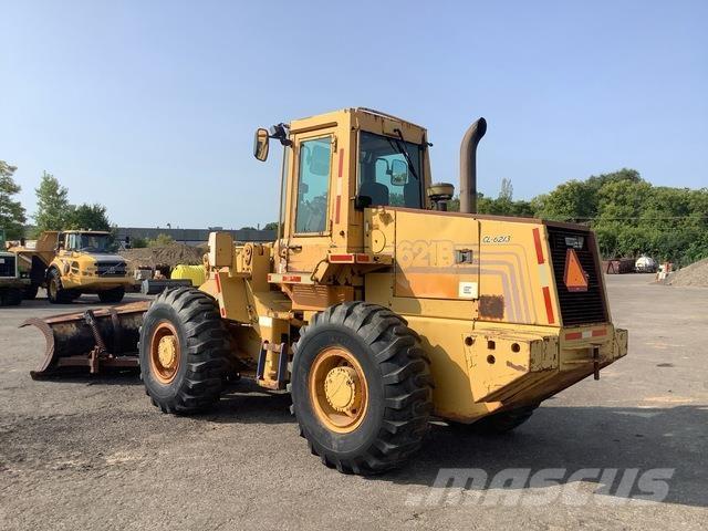 CASE 621B Radlader