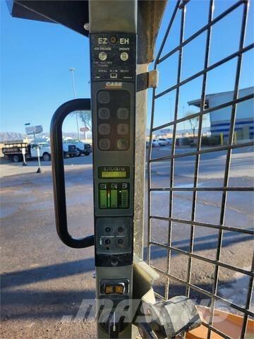 CASE TR270 Kompaktlader