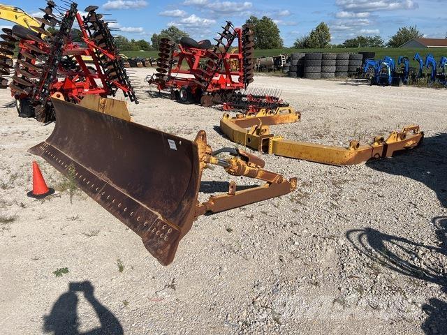 CAT  Planierschilder/Scharen