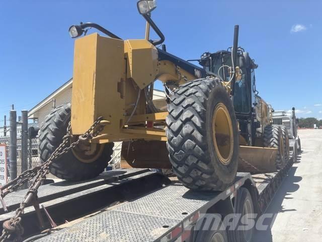 CAT 140 Grader