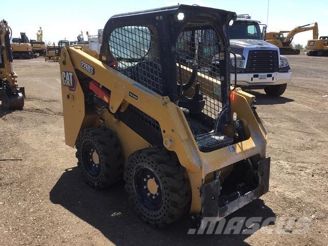 CAT 226D3 Kompaktlader