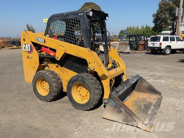 CAT 226D3 Kompaktlader