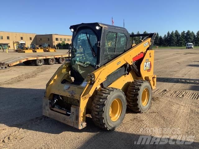 CAT 262D3 Kompaktlader