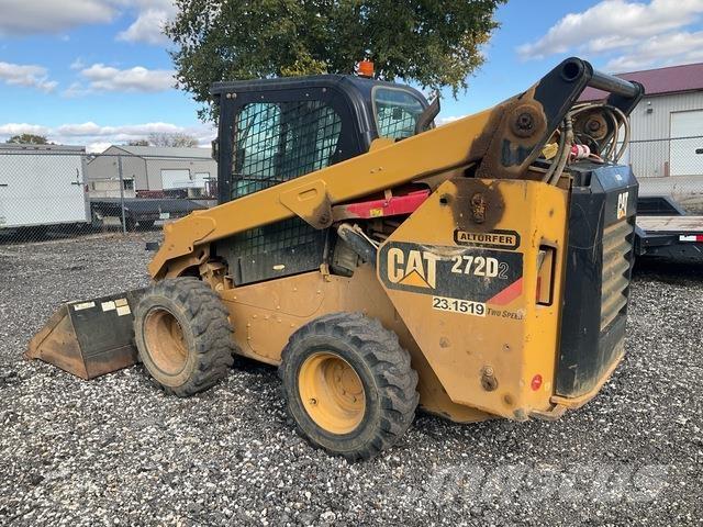 CAT 272D2 Kompaktlader