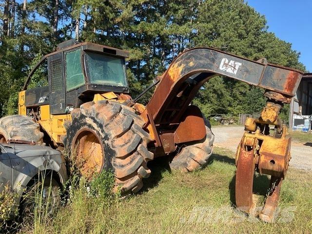 CAT 525C Stammholzschlepper