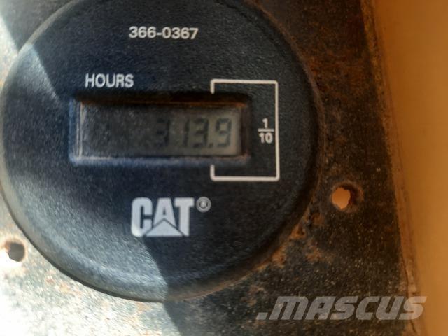 CAT 572G Rohrverlegeraupen