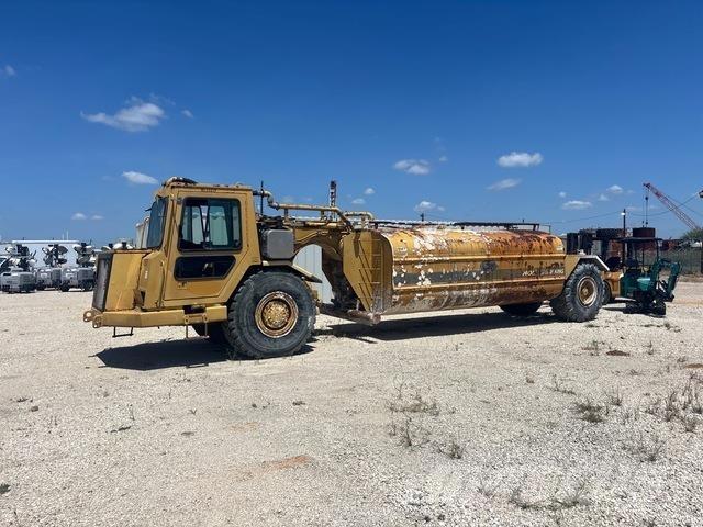 CAT 613C Wassertanker