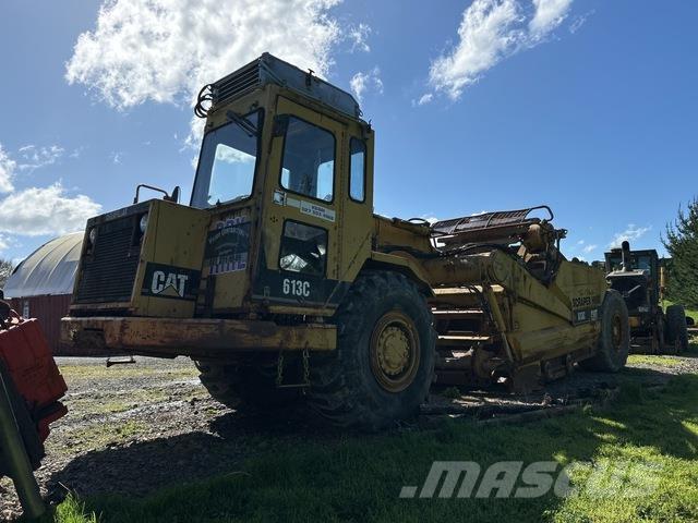 CAT 613C Schaber