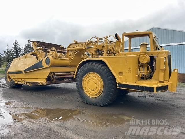 CAT 623B Schaber