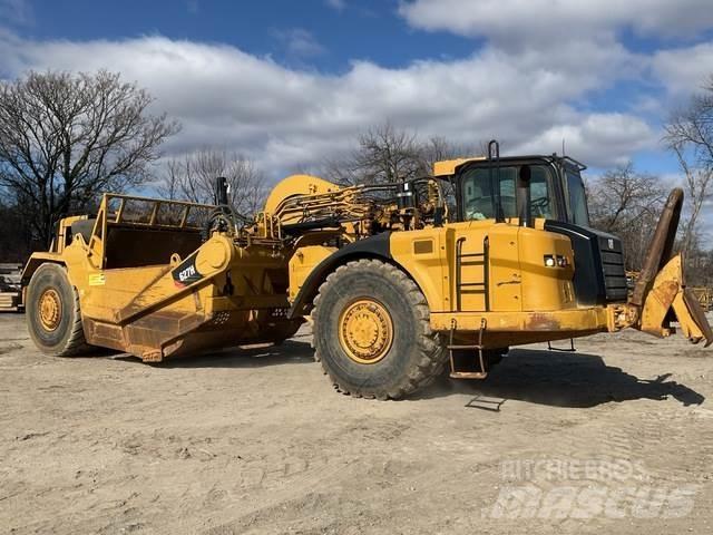CAT 627H Schaber