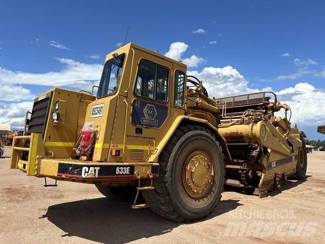 CAT 633E Schaber
