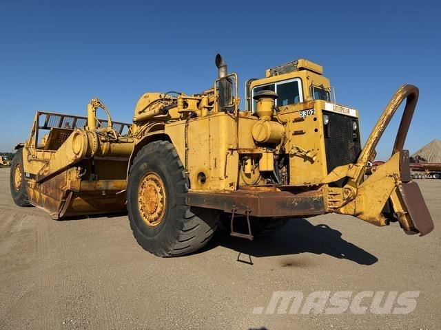 CAT 637D Schaber