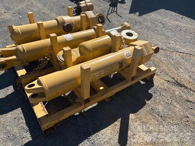 CAT 657E Transport Sonstige
