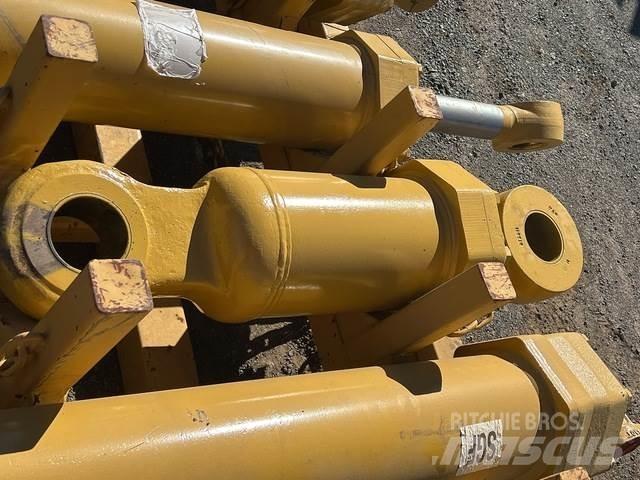 CAT 657E Transport Sonstige