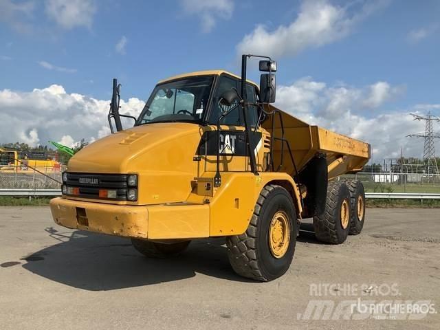 CAT 725 Dumper - Knickgelenk