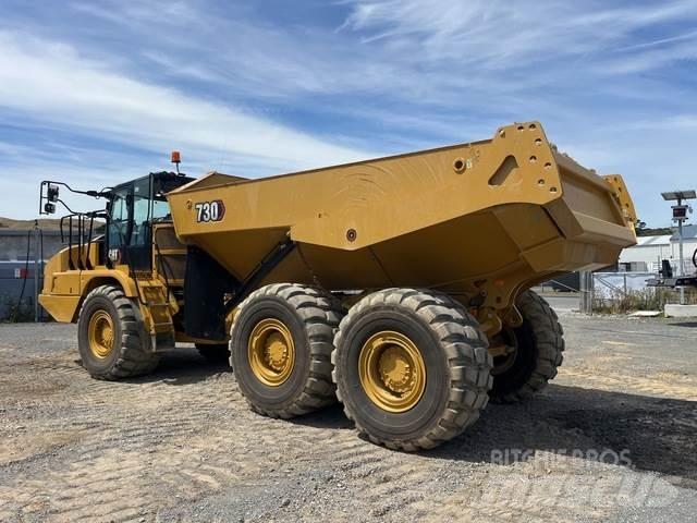 CAT 730 Dumper - Knickgelenk