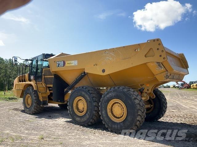 CAT 730 Dumper - Knickgelenk