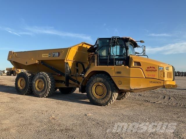 CAT 730 Dumper - Knickgelenk