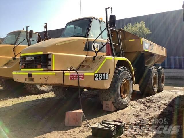 CAT 740 Dumper - Knickgelenk