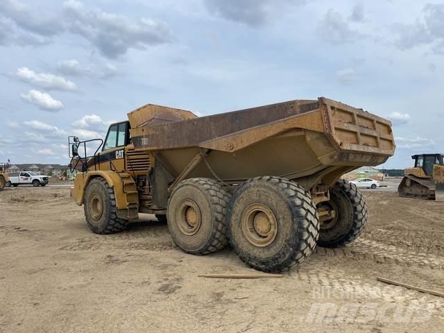 CAT 740 Dumper - Knickgelenk