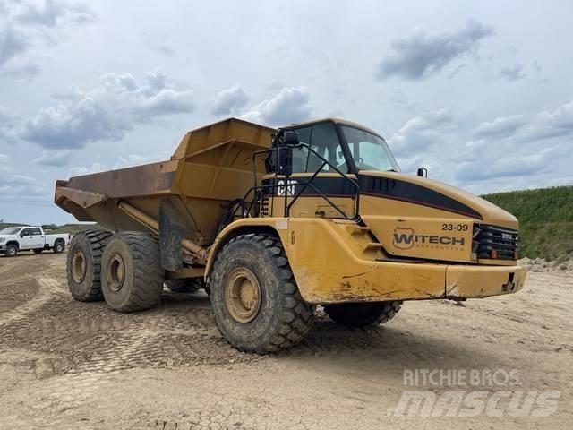 CAT 740 Dumper - Knickgelenk