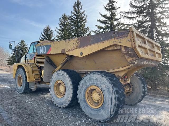 CAT 740 Dumper - Knickgelenk