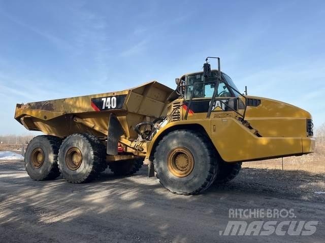 CAT 740 Dumper - Knickgelenk