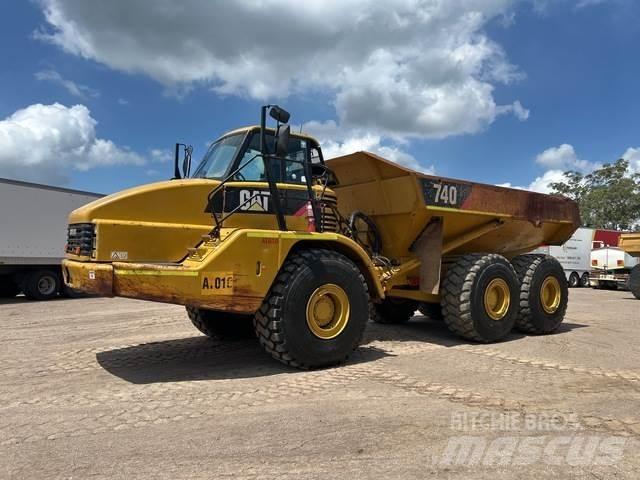 CAT 740 Dumper - Knickgelenk
