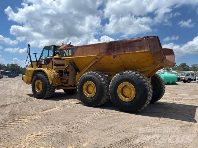 CAT 740 Dumper - Knickgelenk