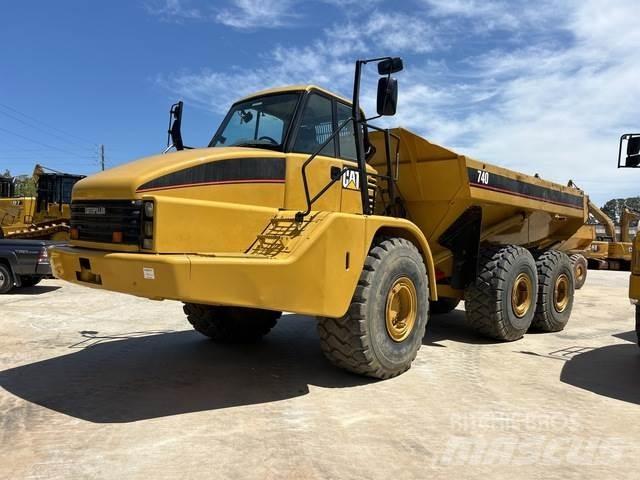 CAT 740 Dumper - Knickgelenk