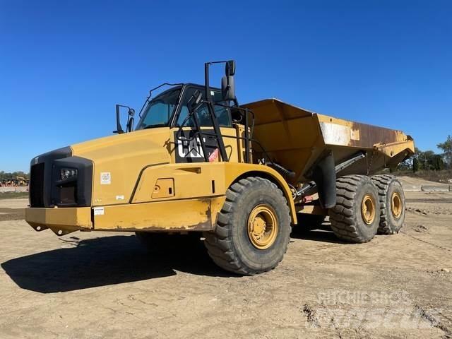 CAT 740B Dumper - Knickgelenk