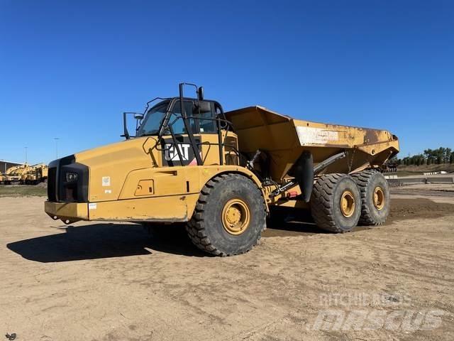 CAT 740B Dumper - Knickgelenk