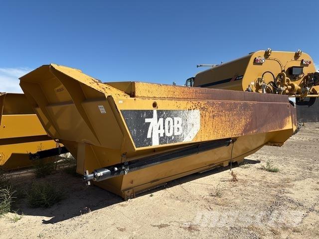 CAT 740B Transport Sonstige