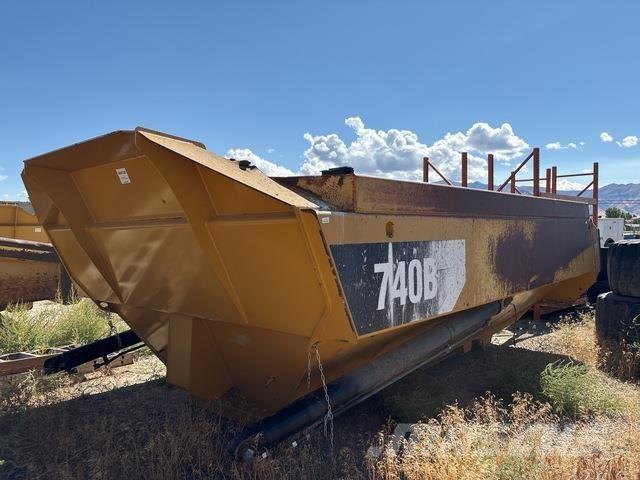 CAT 740B Transport Sonstige