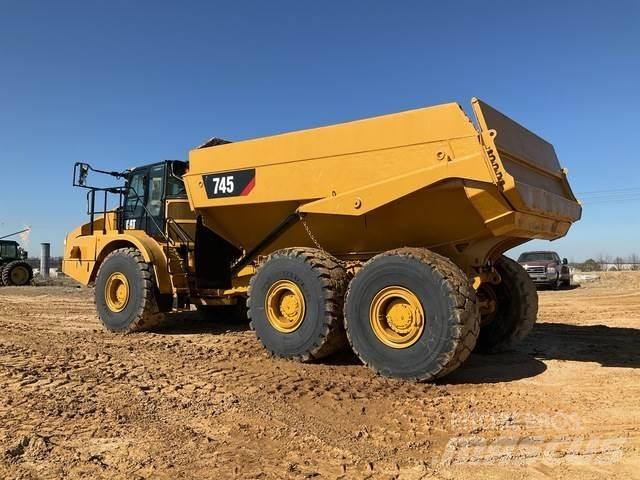 CAT 745 Dumper - Knickgelenk