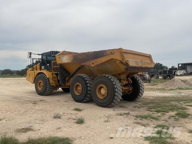 CAT 745 Dumper - Knickgelenk