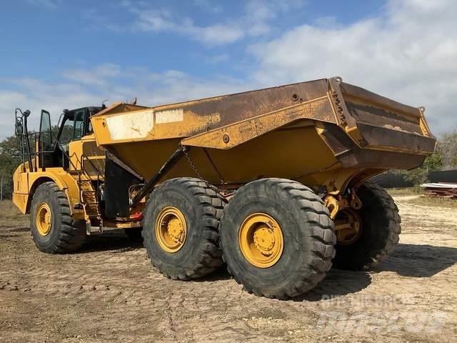 CAT 745C Dumper - Knickgelenk