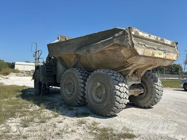 CAT 745C Dumper - Knickgelenk