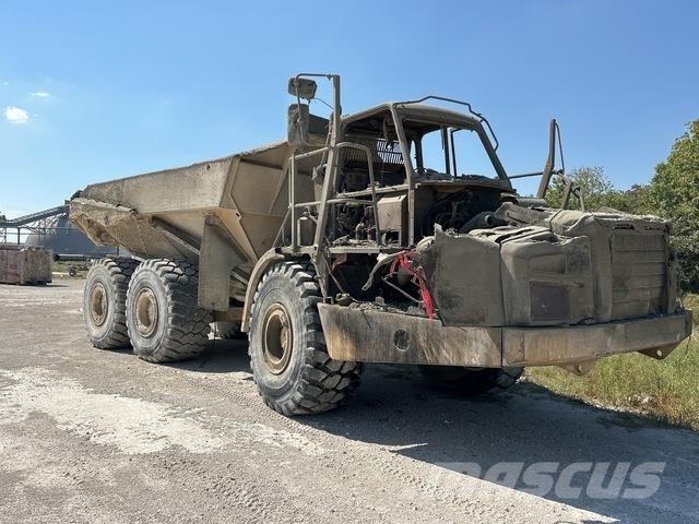 CAT 745C Dumper - Knickgelenk
